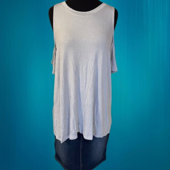 Zenana Outfitters Tops - Grey Cold Shoulder